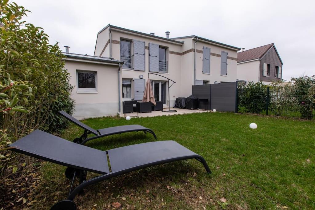 Apartamento Forest Chic : Maison San Marina Parmain Exterior foto